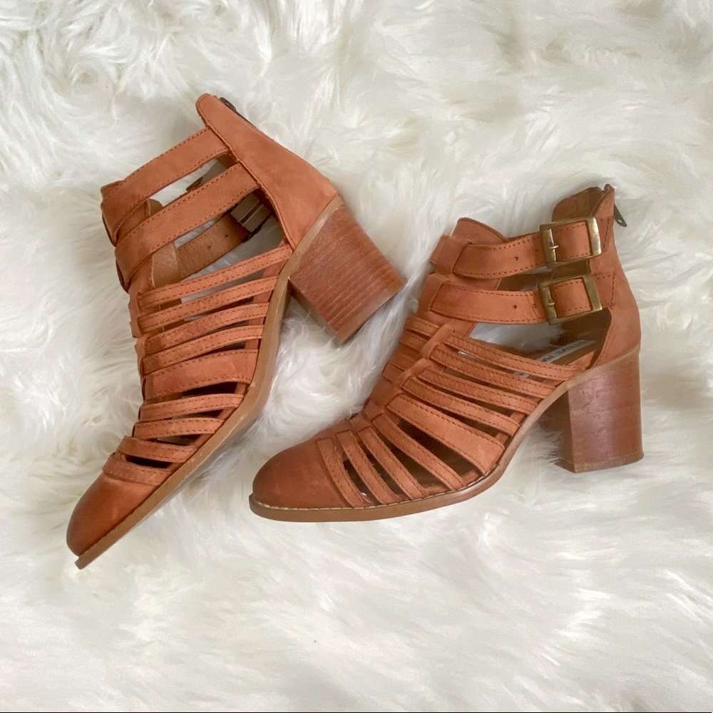 STEVE MADDEN Brown woven leather bootie sandals size 7